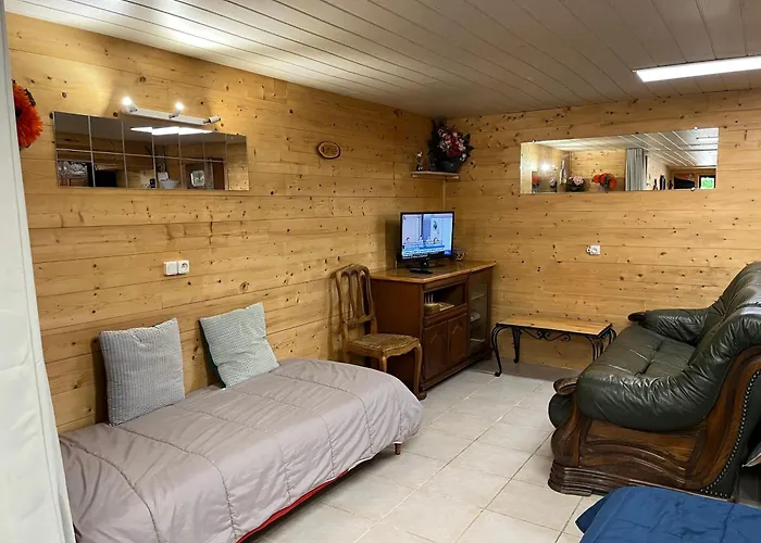 Apartment Au Bord De La Mare